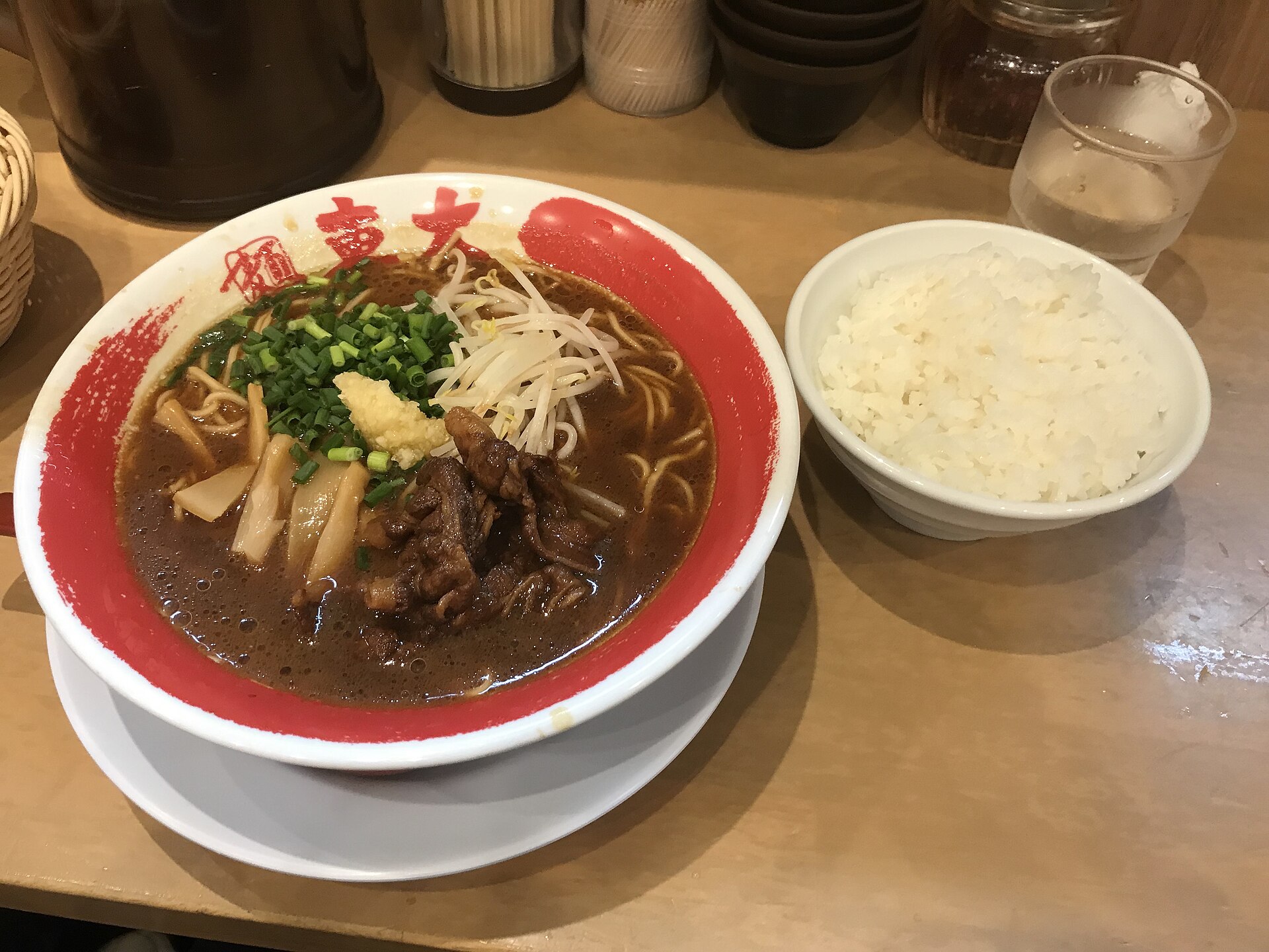 라면 사진 맛있게 찍는 법｜김·면발·토핑이 살아나는 구도